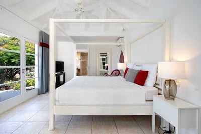 Luxury Villa Photo #22