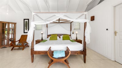Luxury Villa Photo #46