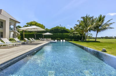 Villa Mariposa - Golfview Luxury Estate