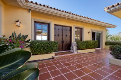 Luxury Villa Photo #57