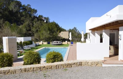 Luxury Villa Photo #6