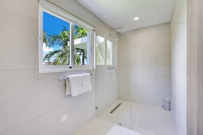 Luxury Villa Photo #44