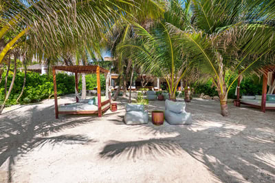 Luxury Villa Photo #7