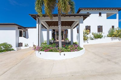 Luxury Villa Photo #33