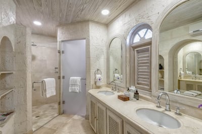 Luxury Villa Photo #53