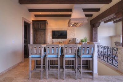 Luxury Villa Photo #18
