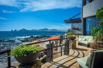 Luxury Villa Photo #5