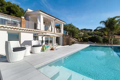 Luxury Villa Photo #10