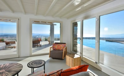Luxury Villa Photo #13