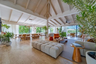 Villa Palmerie - Designer Villa with Lush Garden