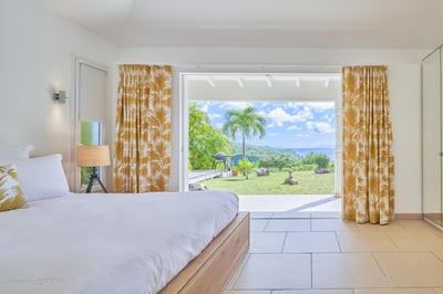Luxury Villa Photo #42