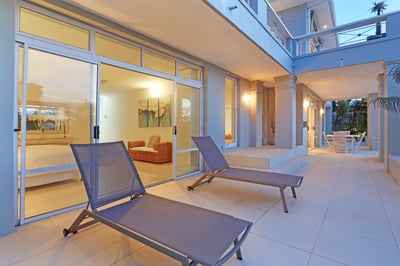 Luxury Villa Photo #3