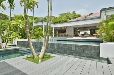 Luxury Villa Photo #15
