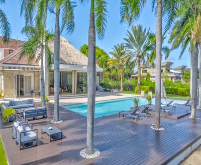 Luxury Villa Photo #3