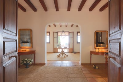 Luxury Villa Photo #10