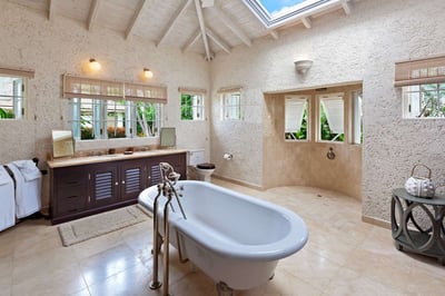 Luxury Villa Photo #15