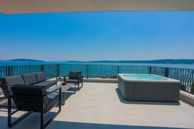 Luxury Villa Photo #16