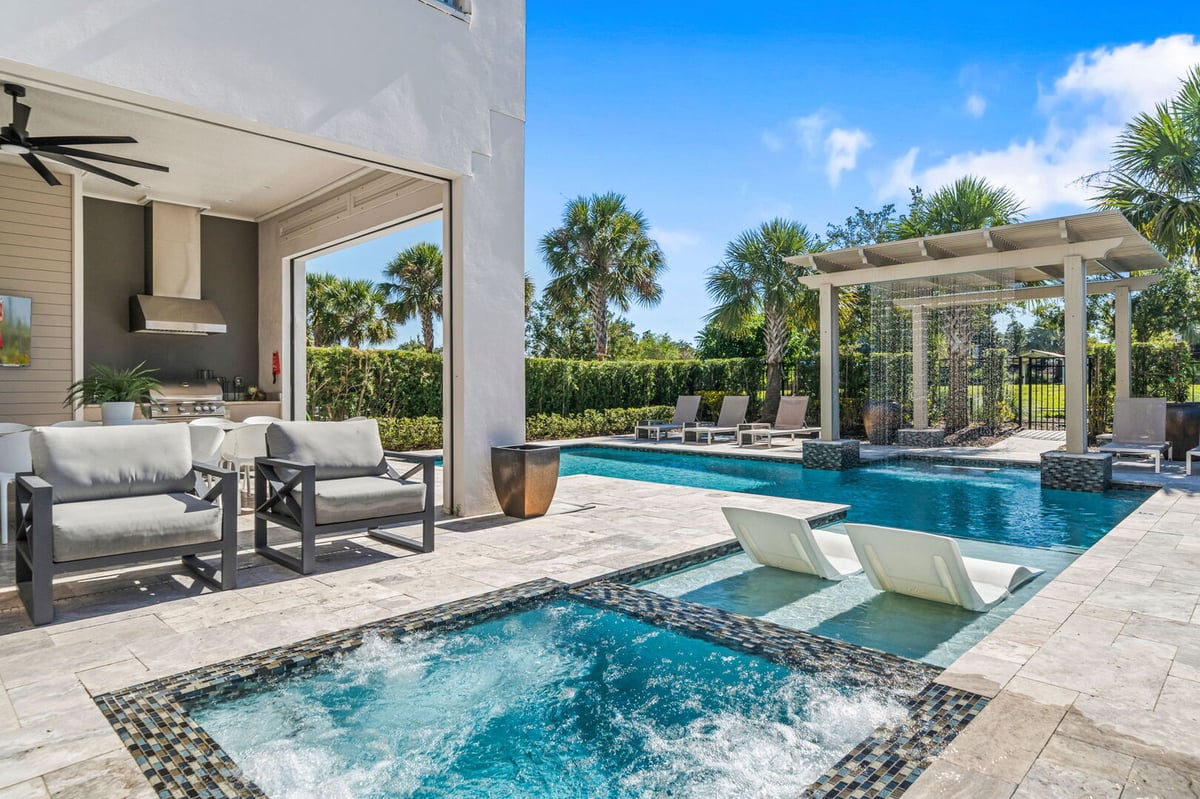 Reunion Tropical Retreat