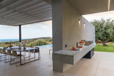 Luxury Villa Photo #18