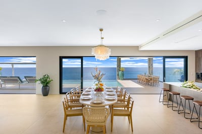 Luxury Villa Photo #16