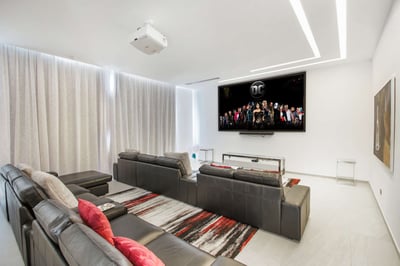 Luxury Villa Photo #36