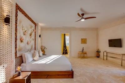 Luxury Villa Photo #45