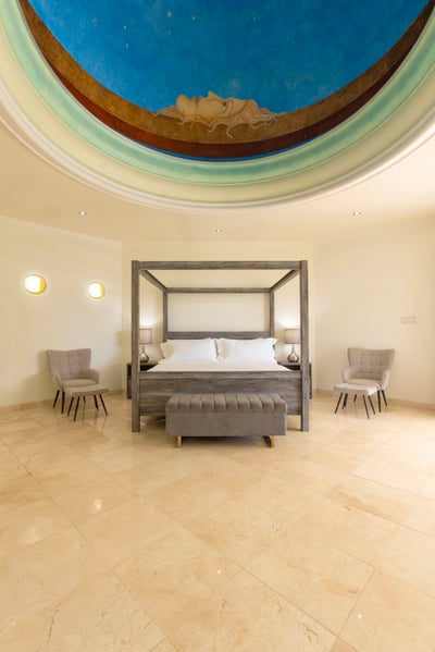 Luxury Villa Photo #24