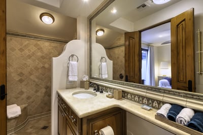 Luxury Villa Photo #27