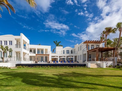 Luxury Villa Photo #7