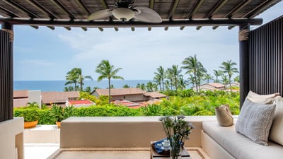 Luxury Villa Photo #25