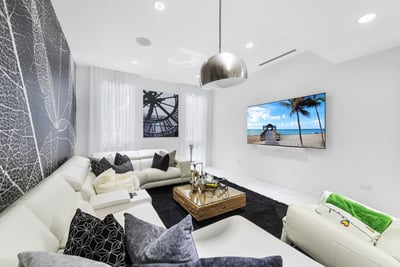 Luxury Villa Photo #24