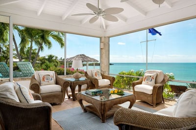 Luxury Villa Photo #6