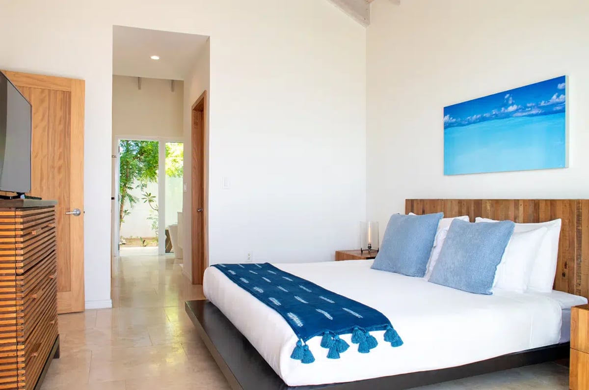 Two Bedroom Beachfront Villa Deluxe villa rental - 11