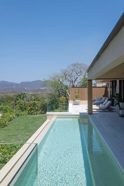 Luxury Villa Photo #5