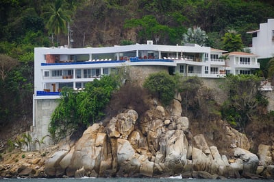 Luxury Villa Photo #2