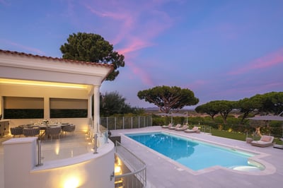 Luxury Villa Photo #3