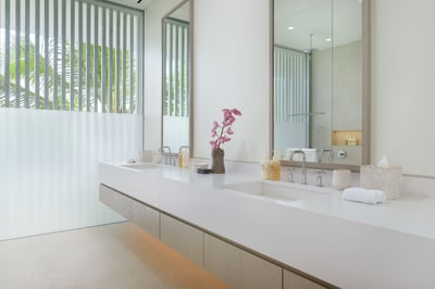 Luxury Villa Photo #37