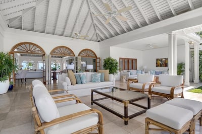 Luxury Villa Photo #15