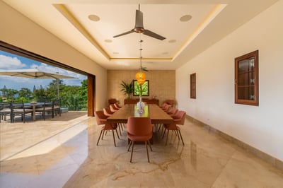 Luxury Villa Photo #7