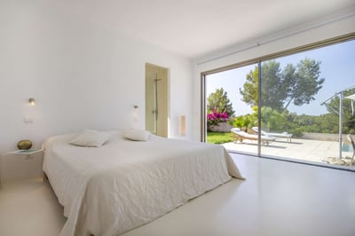 Luxury Villa Photo #13
