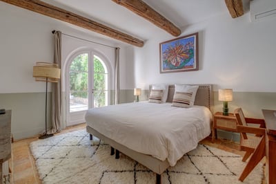 Luxury Villa Photo #28