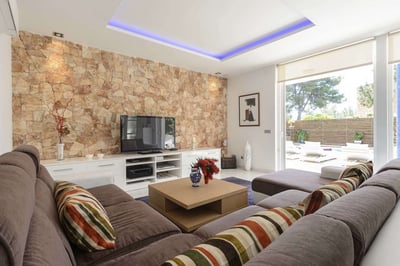 Luxury Villa Photo #9