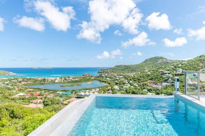 Luxury Villa Photo #3
