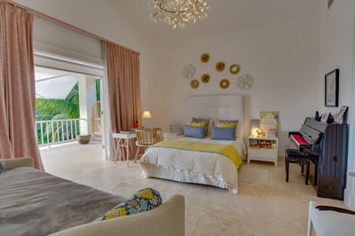 Luxury Villa Photo #29