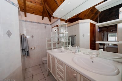 Luxury Villa Photo #20