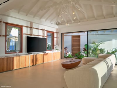 Luxury Villa Photo #22