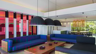 Living Area: Air conditioning, HD-TV with American satellite, Apple TV. 