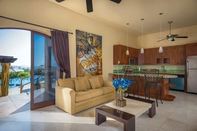Luxury Villa Photo #25