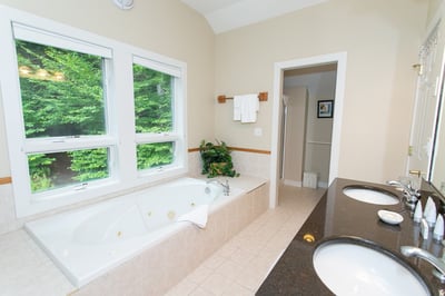 Luxury Villa Photo #22