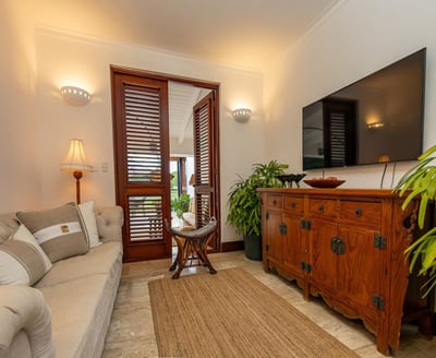 Luxury Villa Photo #40